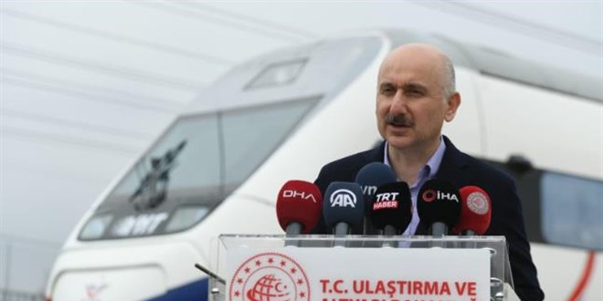 Bakan Karaismailoğlu'ndan Ankara-Sivas YHT paylaşımı