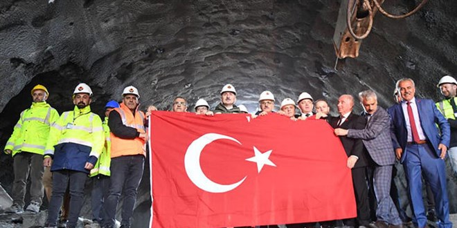 Ak enlik Tneli'nde k grnd: Hem zamandan hem yakttan tasarruf salayacak