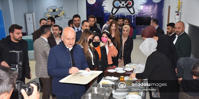 'Bugün teknoloji açısından, mühendislik ihraç eden ülke haline geldik'