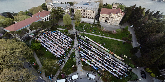 Boğaziçi Üniversitesinde 3 yıl sonra iftar programı düzenlendi