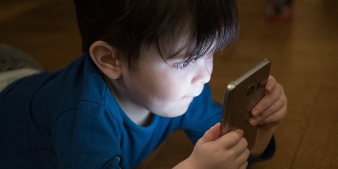Akıllı telefon kullanım yaşı ne olmalı?