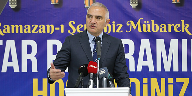 Turizmde hedef 42 milyon turist, 35 milyar dolar gelir