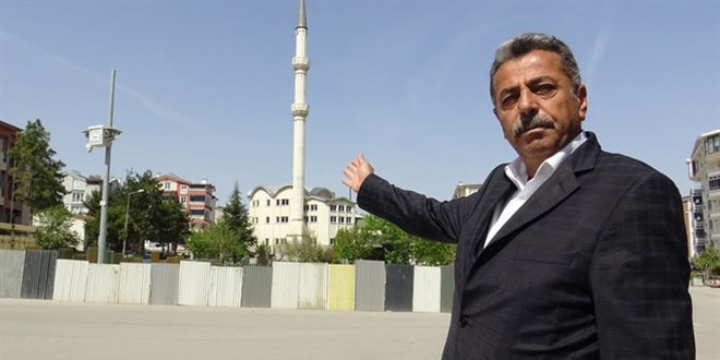 İmar talebinden 12 yıldır sonuç çıkmadı, cami girişini kapatacak