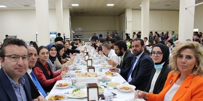 ASBÜ'den yavru vatan Kıbrıs'ta anlamlı iftar