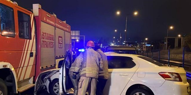 Kazaya müdahale eden itfaiye aracına otomobil çarptı: 5 yaralı