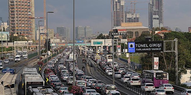 İstanbul trafiğinde bayram yoğunluğu