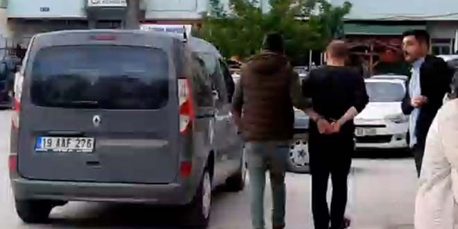 Karısını boğmaya çalışırken yakalanan kişi tutuklandı