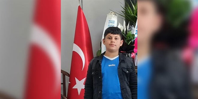 Motosikletle traktöre çarpan genç sporcu hayatını kaybetti