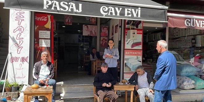 Bir kadının başarısı: İşçi olarak girdiği çay ocağını satın aldı