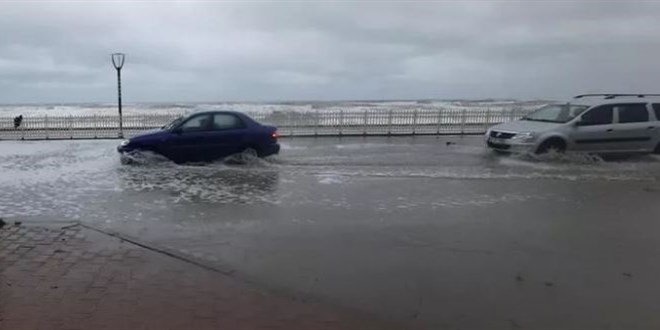 KGM, Kastamonu'daki yağışlarda 'yol ağında hasar oluştu' iddiasını yalanladı