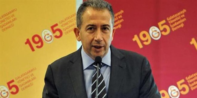 Galatasaray Kulübü Başkan Adayı Metin Öztürk, adaylık başvurusunu yaptı