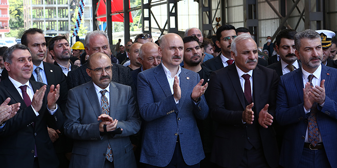 Bakan Karaismailoğlu: Karadeniz'i Türk Ticaret Gölü'ne çevirmek için adımlar atıyoruz