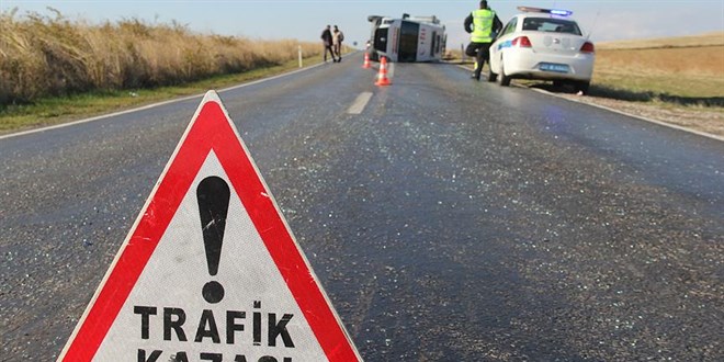 TEM Otoyolu'nda zincirleme kaza nedeniyle trafik younluu yaand