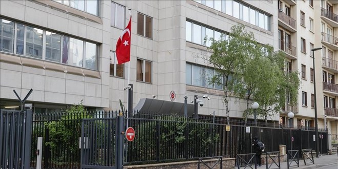 Türkiye'nin Paris Başkonsolosluğuna saldırıyı terörle mücadele birimi soruşturacak