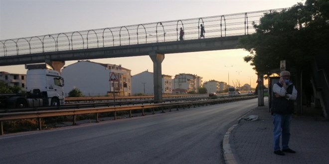 Üst geçitte silahlı saldırıya uğradı