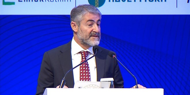 Bakan Nebati'den belediyelere konut çağrısı
