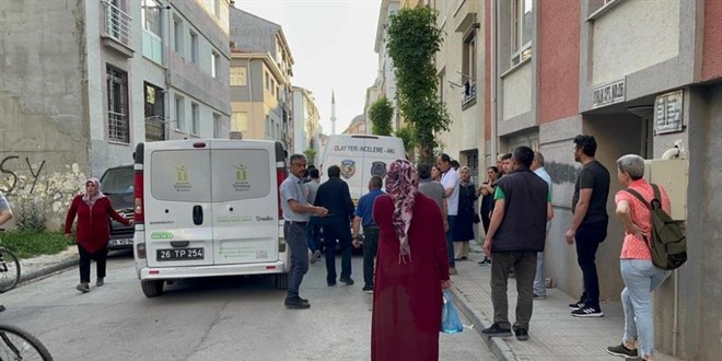 Cam silerken 3. kattan düşen Zeynep hayatını kaybetti