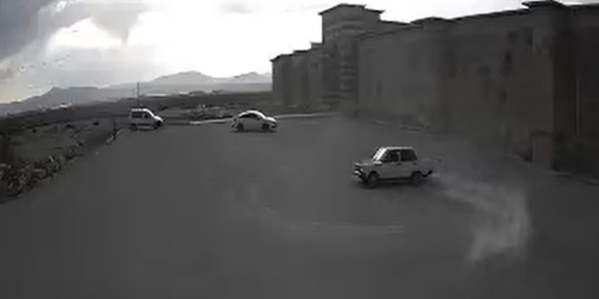 Tarihi hanın önündeki drift 9 bin 125 liraya maloldu