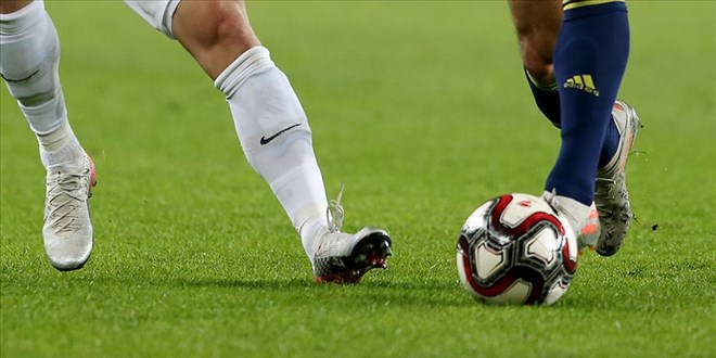Futbol takımlarının transfer yapabileceği tarihler belli oldu