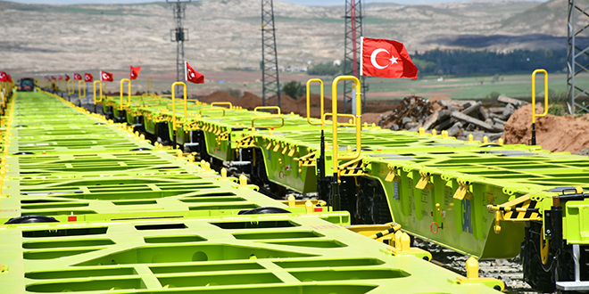Demirağ OSB'de üretilen ilk vagonlar Almanya'ya uğurlandı