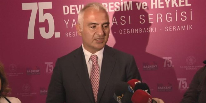Bakan Ersoy: Mayıs itibariyle İstanbul yüzde 35'in üzerinde turist almaya başladı