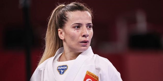 Milli karateci Serap Özçelik Arapoğlu Avrupa şampiyonu