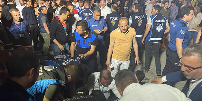 Cengiz Kurtoğlu konserinde silahlı kavga: Biri çocuk iki kişi yaralı