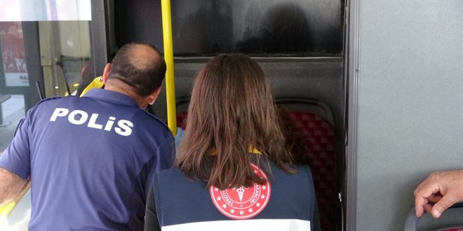 Halk otobüsündeki uyku krizi ekipleri seferber ettirdi