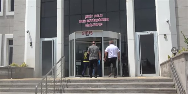 Bursa'da akrabalar arasındaki kavgada 1 kişi öldü, 2 kişi yaralandı
