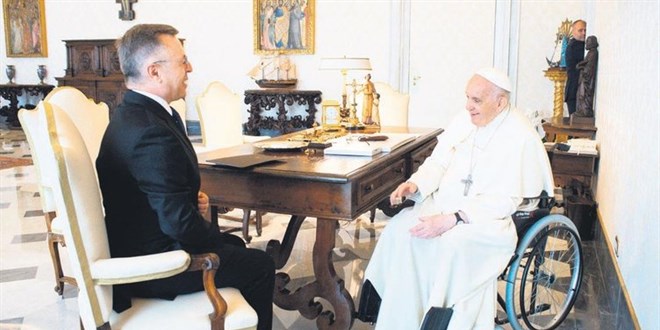 Papa'dan Erdoğan'a övgü