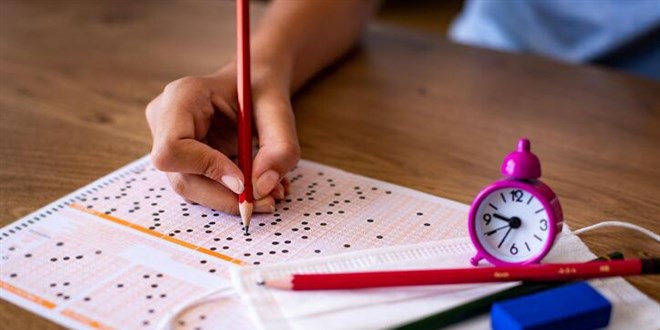 LGS kapsamındaki merkezi sınav, bu pazar 17 bin 915 okulda yapılacak