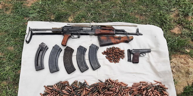 Van'da terör örgütlerine yönelik operasyonda 12 kişi tutuklandı