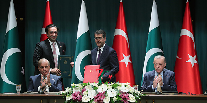 Türkiye ile Pakistan arasında 7 anlaşma imzalandı