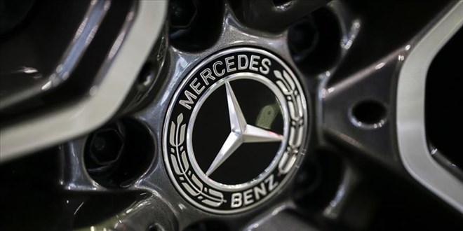 Mercedes, dnya apnda yaklak 1 milyon aracn geri aracak