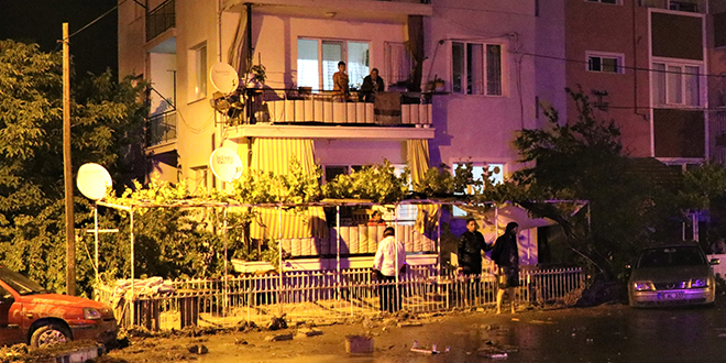 Sağanakta su basan evdeki engelli öldü, annesi hastaneye kaldırıldı