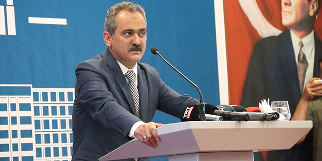 Bakan Özer, Türkiye'deki okullaşma oranına dikkati çekti