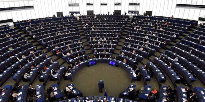 AP onayladı: 2035 yılından itibaren dizel ve benzinli araç satışı yasaklanacak