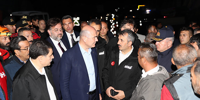 İçişleri Bakanı Soylu, Tatlar Deresi'nde incelemelerde bulundu