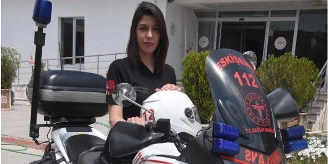 Türkiye'nin tek motosikletli kadın ATT'si: Vakalara 3 dakikada ulaşıyor