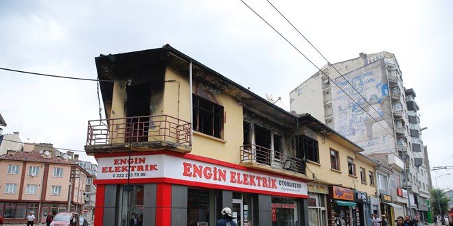 Eskişehir'de yangın çıkan otel kullanılamaz hale geldi