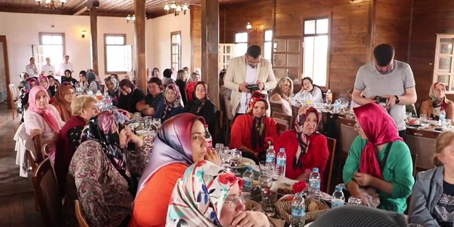 AK Parti'li Karaaslan Samsun'da kadın girişimcilerle buluştu