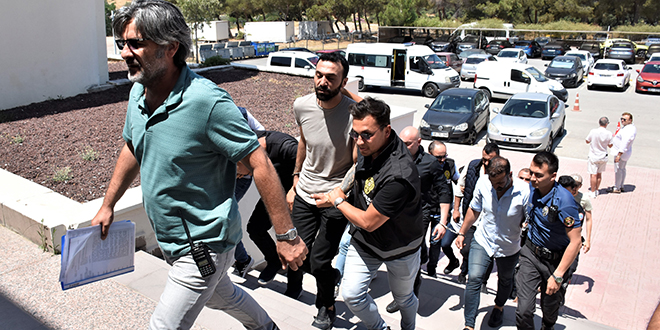 Hükümlünün yakalanmasına engel olan 9 kişi tutuklandı