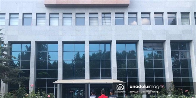 Terör örgütü PKK'dan kaçan terörist Suriye sınırından Türkiye'ye getirildi