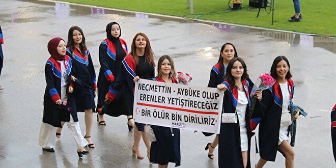 Burdur MAKÜ mezuniyetinde şehitlere selam