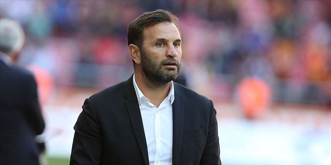 Galatasaray, Okan Buruk ile resmi sözleşme imzaladı