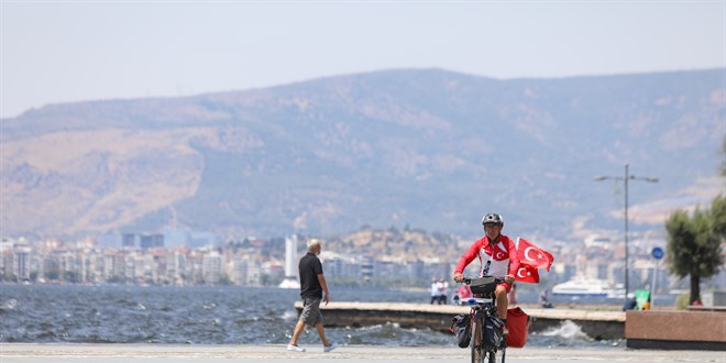 Şehitlere saygı için İzmir'den Kars'a pedal çevirecek
