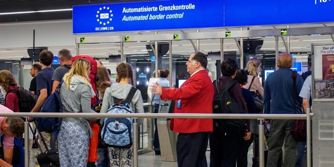 Alman medyası yazdı: Binlerce Türk işçiye kapılar açılıyor