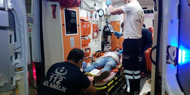 Uzman çavuş kazara kendini vurdu
