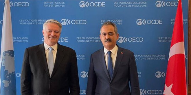 Milli Eitim Bakan zer, OECD Genel Sekreteri Cormann ile Paris'te grt