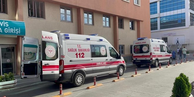 Sağlık çalışanı cinnet getirdi: 2 ağır yaralı